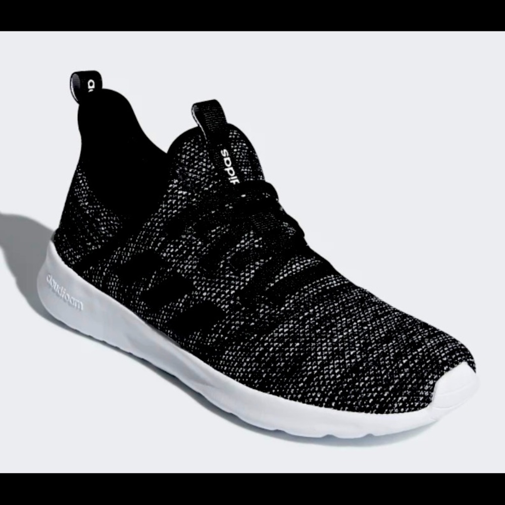“BRAND NEW” Adidas Cloudfoam Shoe/Size 7.5